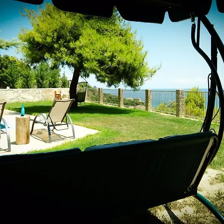 Villa Tireda Βίλα Μαραθιάς