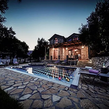 Vilă Villa Tireda