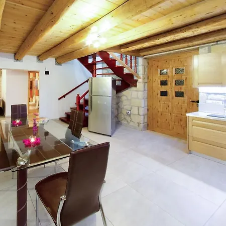 Villa Tireda *